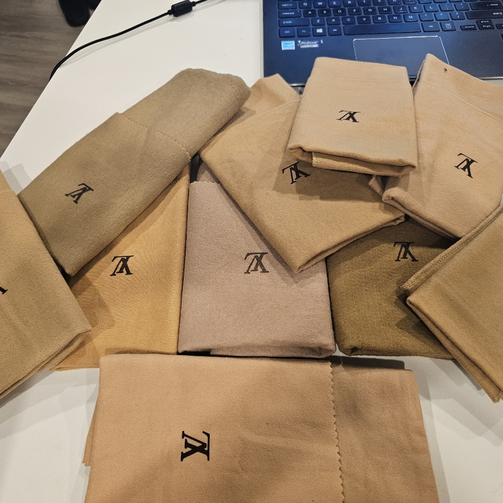 LV Dustbag - Picture 5 of 5